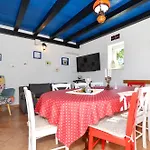 بيت للعطل Islander House With Pool *