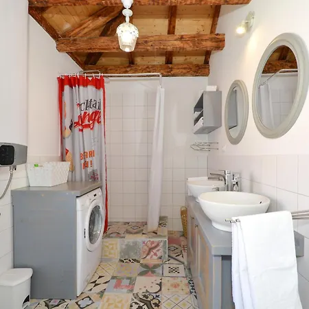 Islander House With Pool *