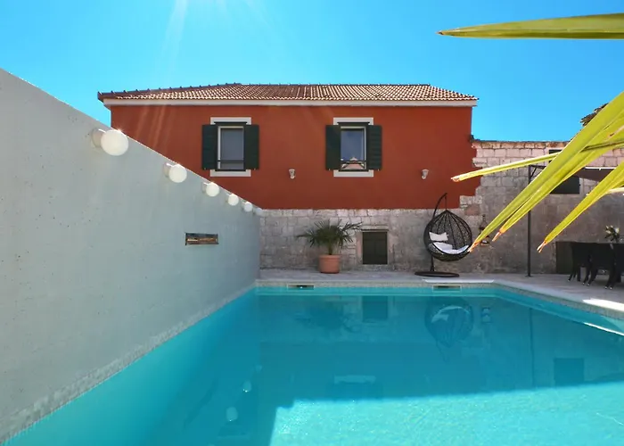 Islander House With Pool Holiday home Trogir