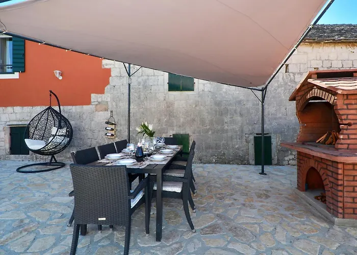 Islander House With Pool Holiday home Trogir