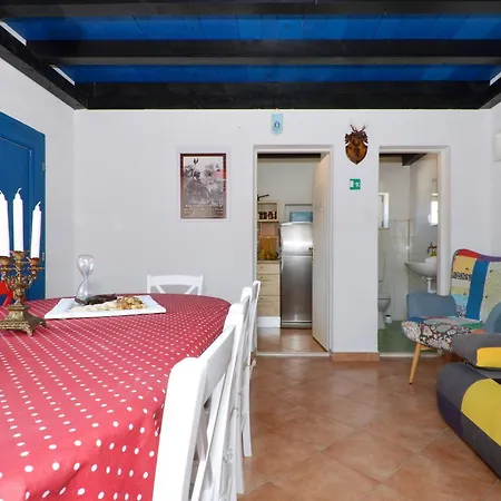 بيت للعطل Islander House With Pool *